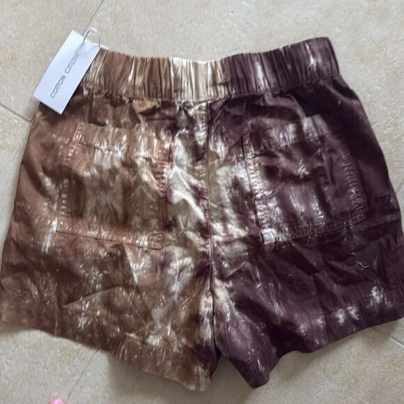 Cotton Citizen Brown Tie-Dye High Waist Shorts - Picture 4 of 4